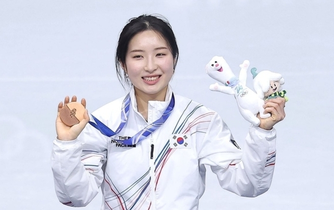 쇼트트랙 김길리 1,000ｍ 동메달…여자 컬링은 중국에 역전승