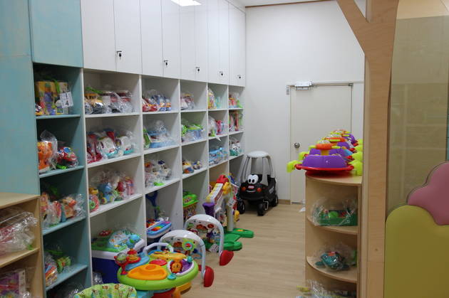 장남감 도서과 내부 전경