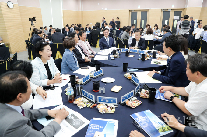 원탁산업 이미지