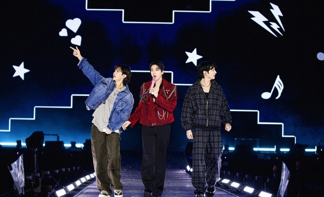 <strong>BTS(방탄소년단) 좌측부터 제이홉, 진, 정국 /사진=연합뉴스</strong>